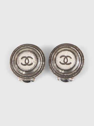 Chanel Vintage 1999 Silver Metal CC Clip On Earrings