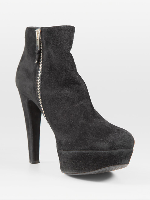 Stuart Weitzman Black Heeled Ankle Suede Boots