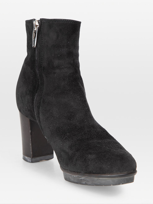 Gianvito Rossi Black Suede Round Toe Boots