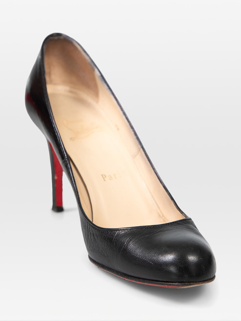 average cost of red bottom shoes