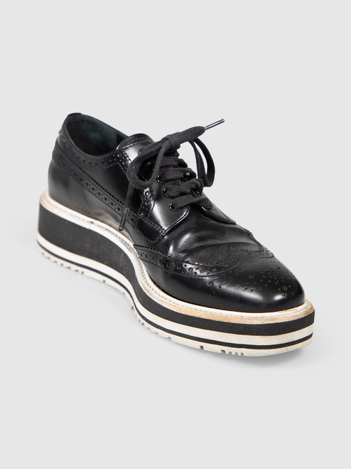 Prada Black Leather Flatform Brogue Detail Shoes Prada Black Leather Flatform Brogue Detail Shoes