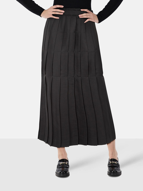 Issey Miyake Black Midi Pleated Buckled Skirt Issey Miyake Black Midi Pleated Buckled Skirt