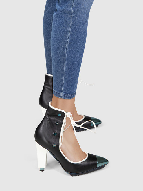 Pringle of Scotland Leather Lace Up Heels Pringle of Scotland Leather Lace Up Heels