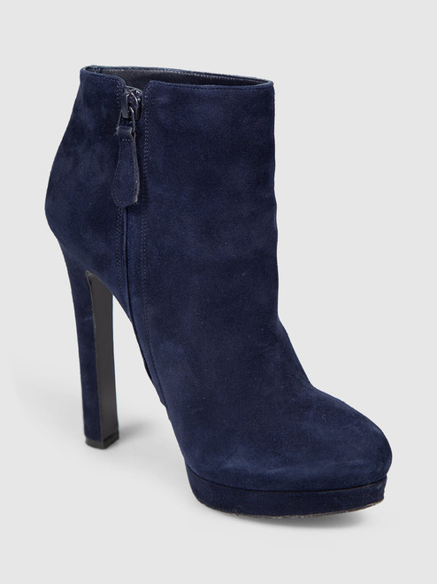 Alexander McQueen Navy Heeled Suede Ankle Boots Alexander McQueen Navy Heeled Suede Ankle Boots