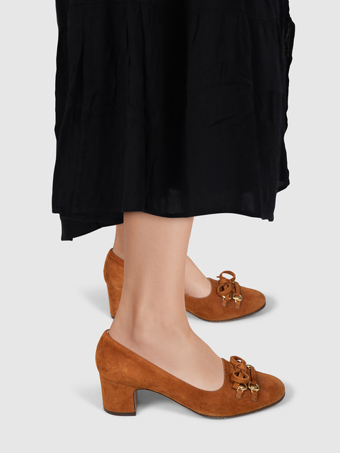 Salvatore Ferragamo Brown Suede Bow Detail Pumps Salvatore Ferragamo Brown Suede Bow Detail Pumps