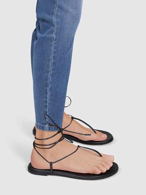 Gianvito Rossi Black Leather Laced Thong Sandals Gianvito Rossi Black Leather Laced Thong Sandals