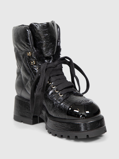 Chanel Black Lace Up Quilted Leather Combat Boots Chanel Black Lace Up Quilted Leather Combat Boots