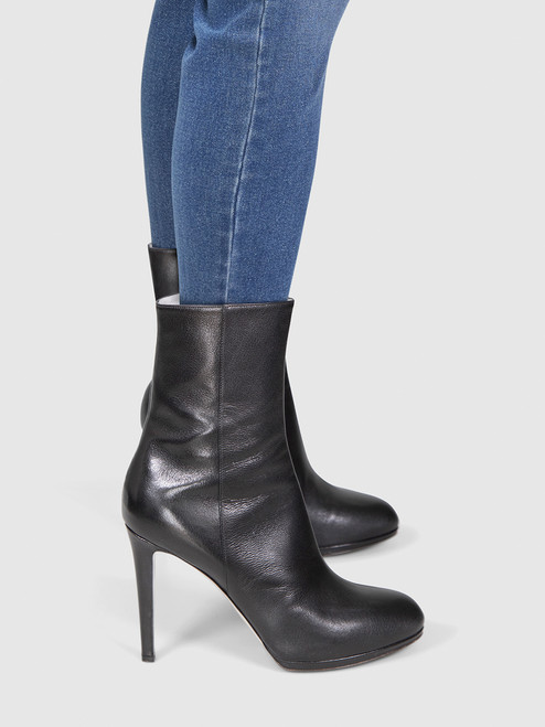 Sergio Rossi Black Leather Mid Calf Heeled Boots Sergio Rossi Black Leather Mid Calf Heeled Boots