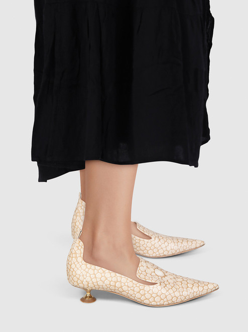 Burberry Beige Abstract Pattern Pumps Burberry Beige Abstract Pattern Pumps