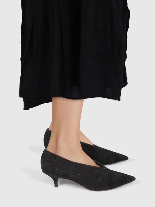 Céline Black Suede V-Neck Kitten Pumps