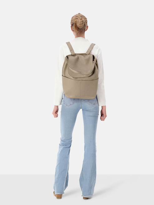 Cuyana Beige The Leather Backpack