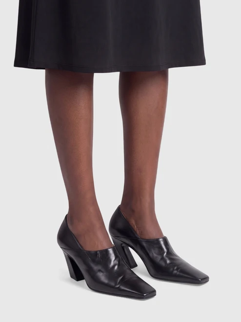 Bottega Veneta Black Leather Banzai Pumps