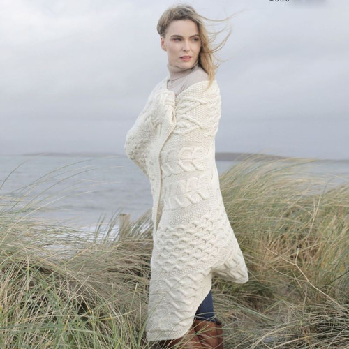 B690367 ONE Colour Wool Irish Patchwork Knit Throw ShopAran.com