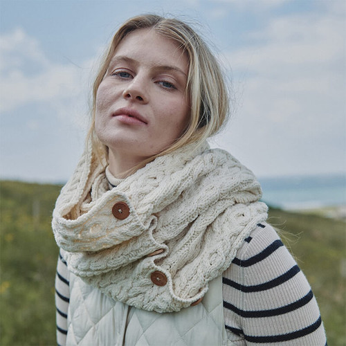 A518 162 NATURAL WHITE Colour Merino Wool Irish Snood With Wooden Buttons ShopAran.com