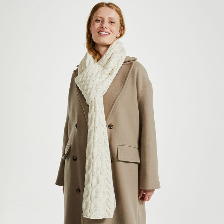 B681 367 NATURAL WHITE Colour Irish Cable Knit Women’s Shawl ShopAran.com