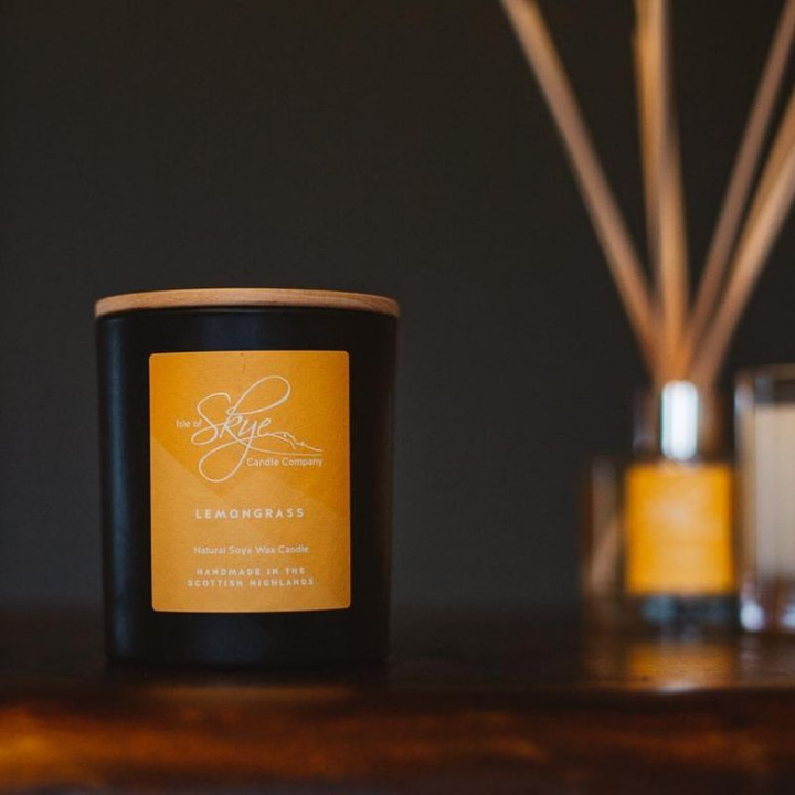 SR-LT-LEM Handcrafted Isle of Skye Candle – Lemongrass Lifestyle Scottishwebstore.com