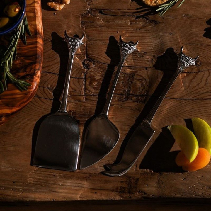 SH-JS/HC/CKS/B Highland Cattle Designed Cheese Knife Set of 3 Lifestyle Scottishwebstore.com