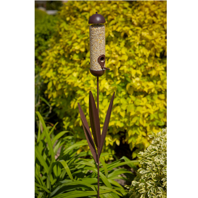 Rustic Reed Seed Garden Boarder Feeder