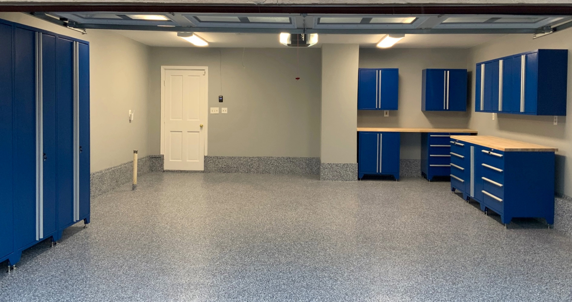 Saber Premium Metal Garage