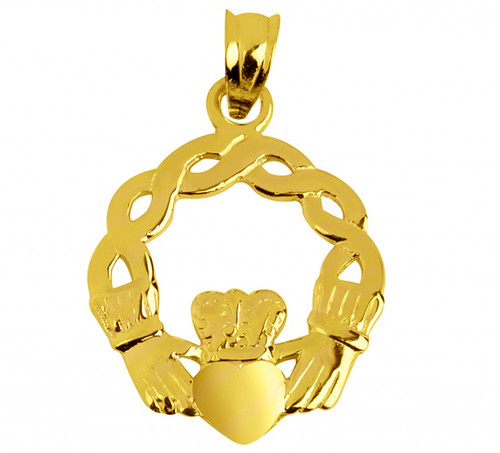 Classic Gold Claddagh Pendant