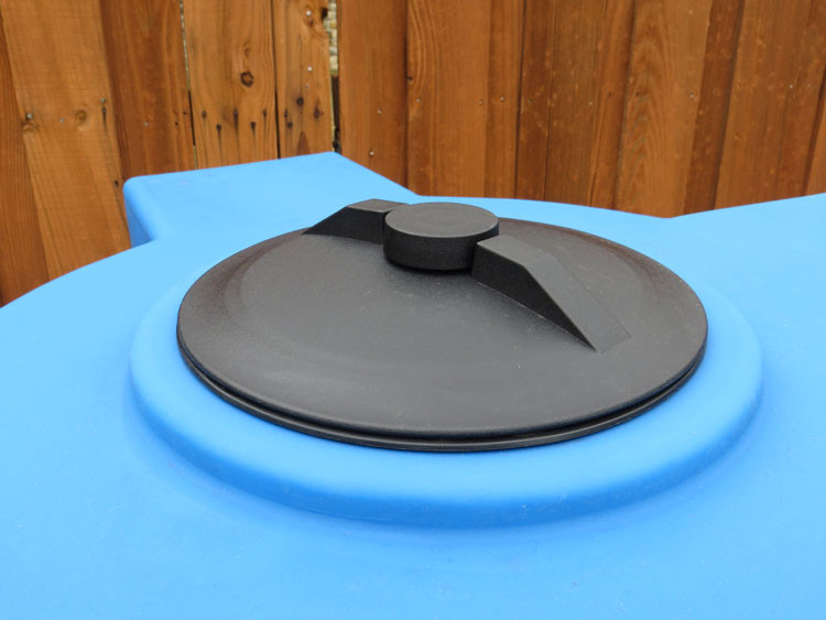 250 Gallon Emergency Water Storage Tank Blue