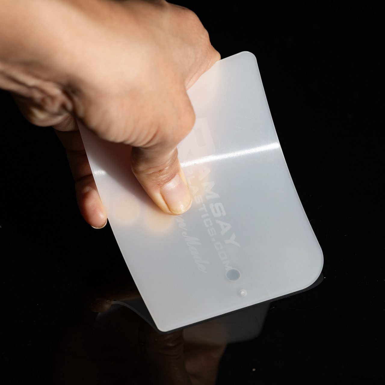 Filler Applicator Closeup