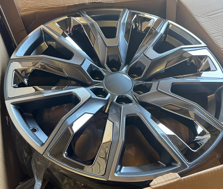 Gunmetal 22" with Chrome Insert Platinum Wheels for GMC Sierra, Yukon, Denali