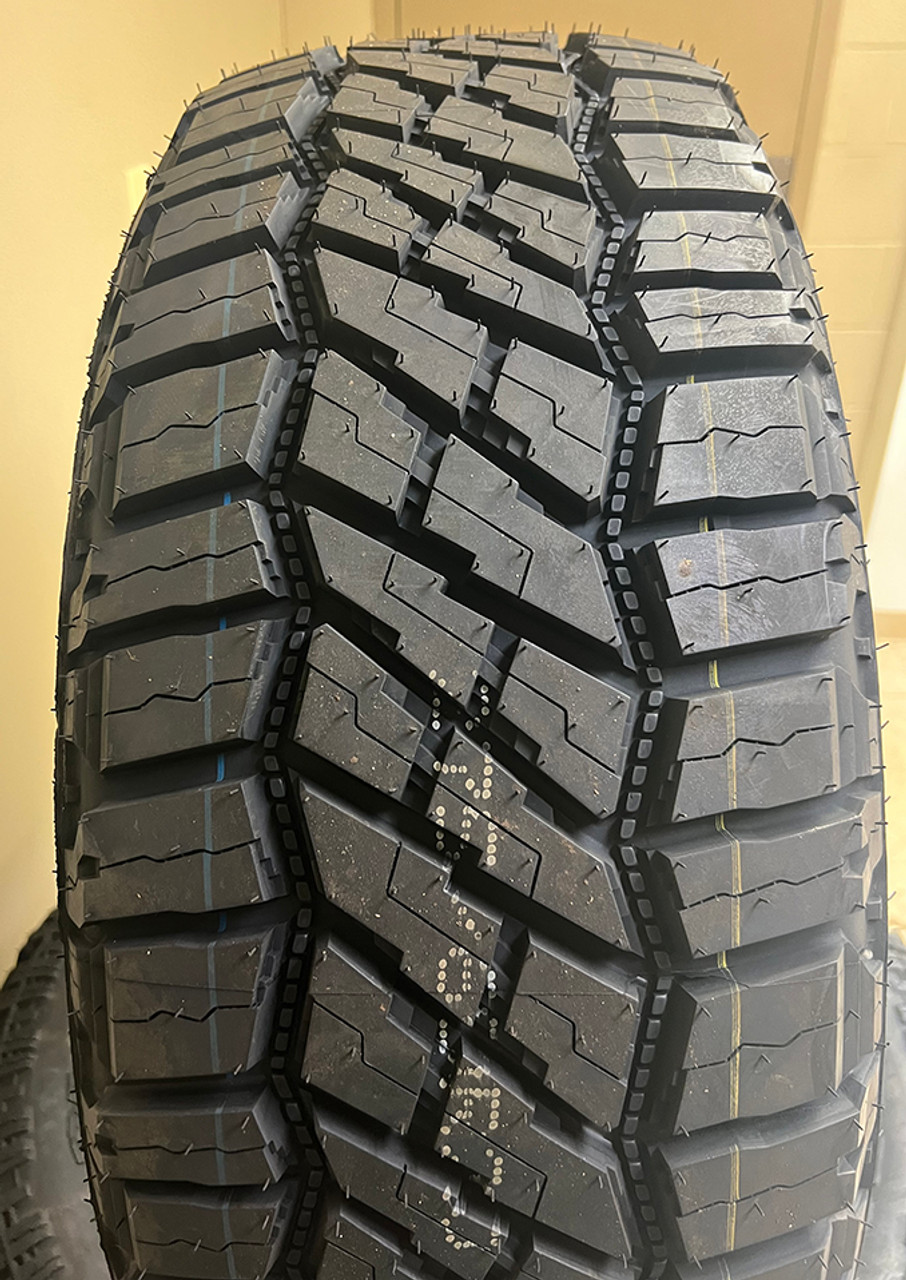 Chevy Black And Machine Honeycomb 20
