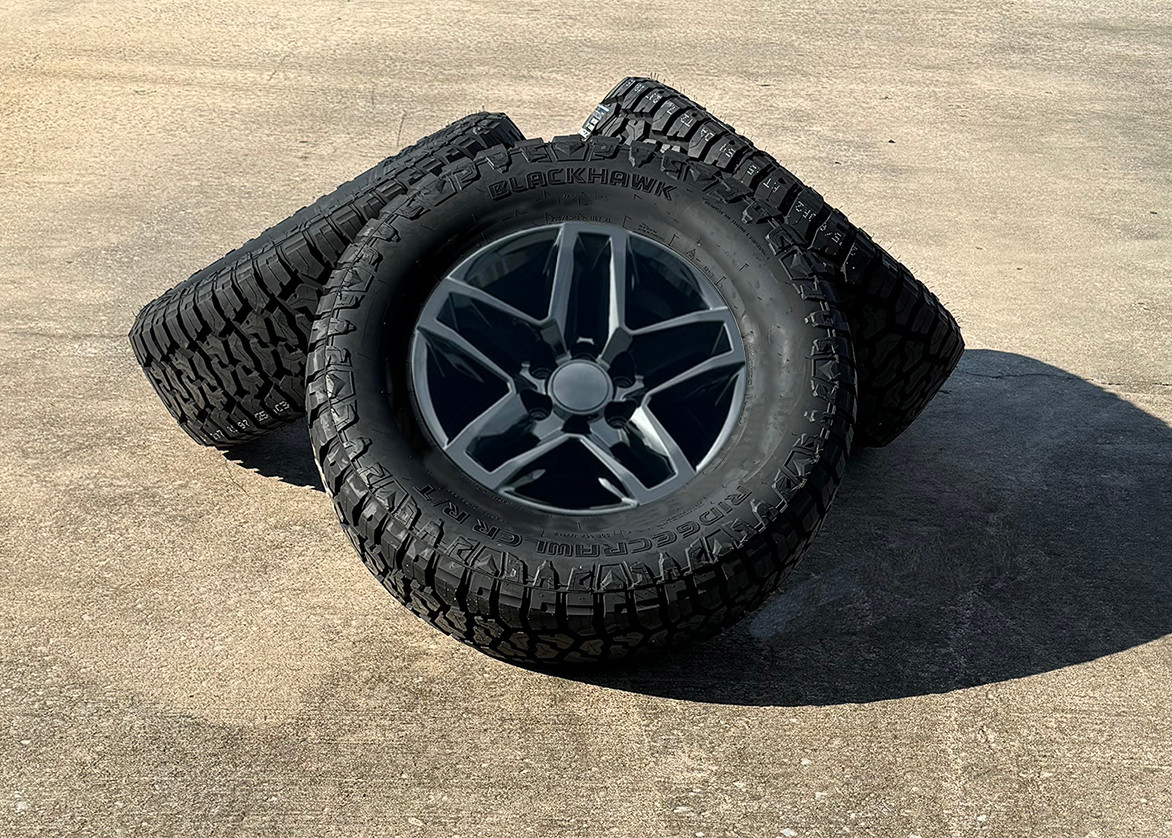 Trial Boss style Gloss Black 18
