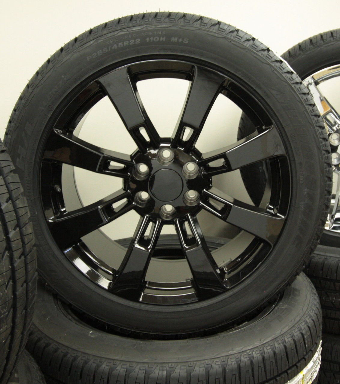 Chevy Black Eight Spoke 22