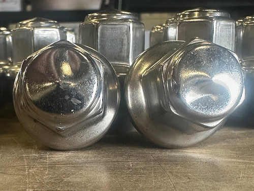 Set of 32 Dodge Ram 2500 3500 BLEMISHED Takeoff 14mm X 1.5 Polished Lug Nuts