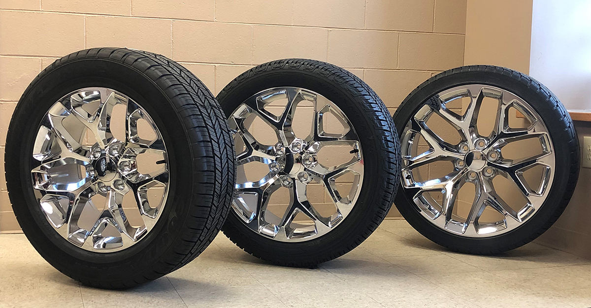 snowflakechrometrio1200.jpg