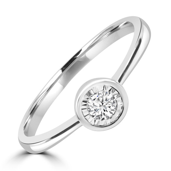 White gold diamond ring with large central round setting - natural high clarity diamond