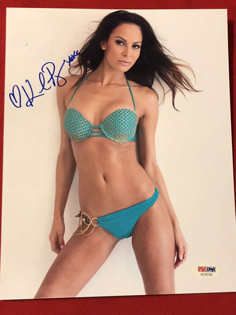 Kendra Perez 8x10 Color Photo Signed Autograph PSA/DNA UFC