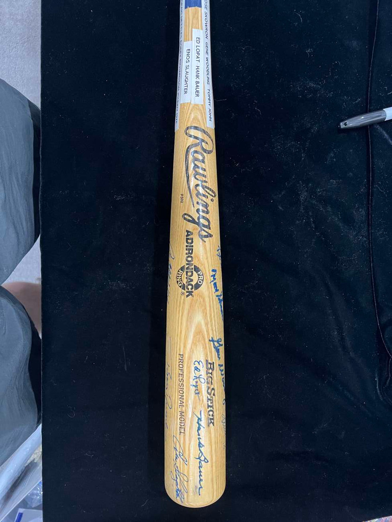 New York Yankees Greats  Bat Signed Auto Mize Rizzuto Hunter 21 Total Autos