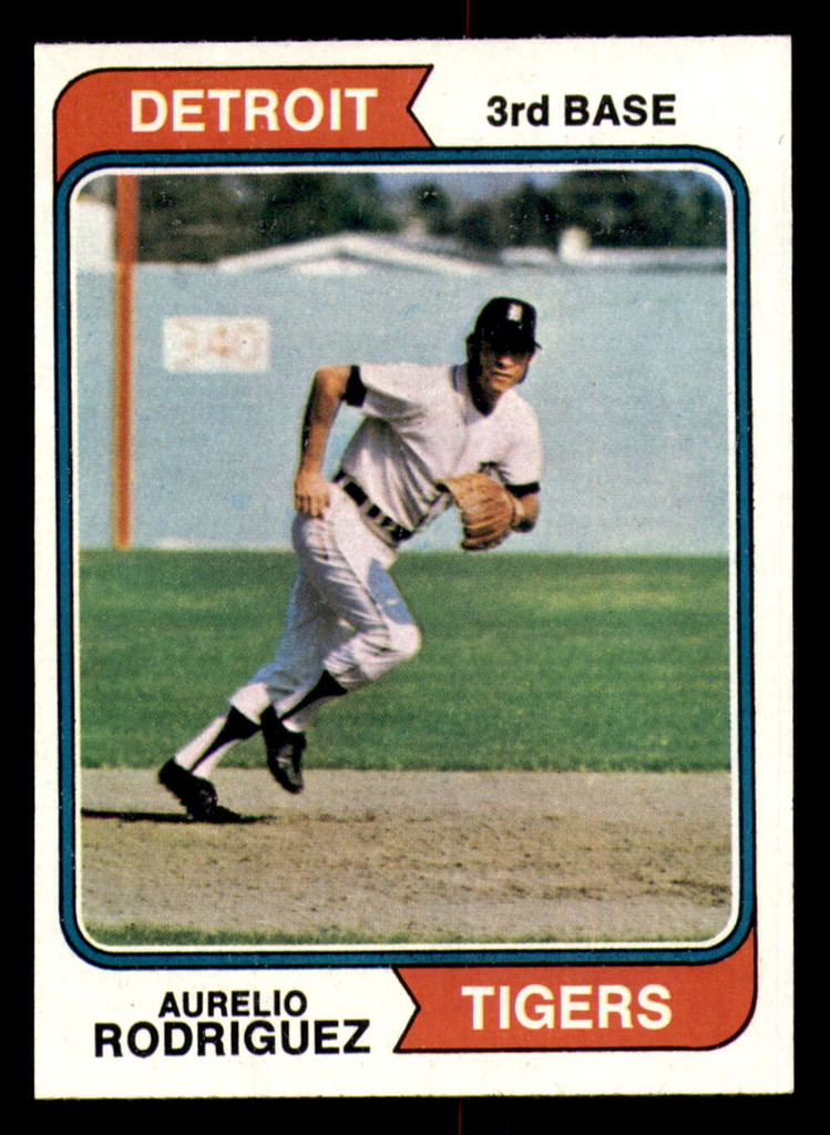 1974 Topps #72 Aurleio Rodriguez Near Mint  ID: 355280