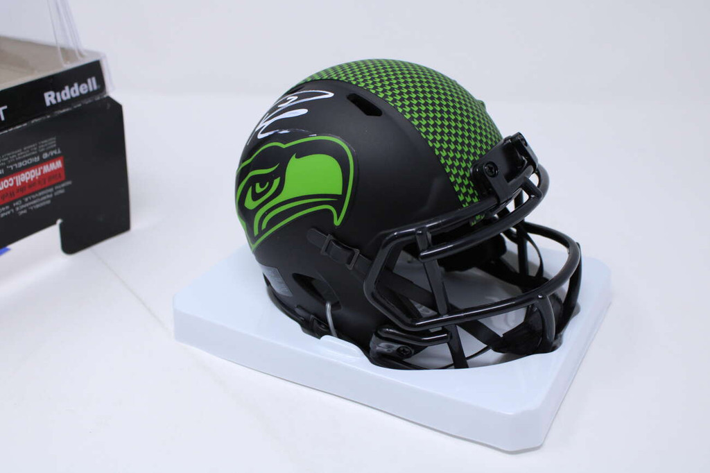 Russell Wilson Mini Helmet Signed Auto PSA/DNA Authenticated Seattle Seahawks