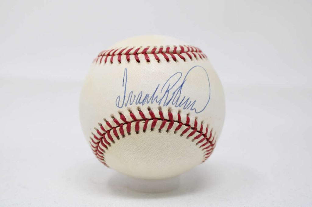 Frank Robinson ONL Signed Auto Baseball PSA/DNA Royals Reds