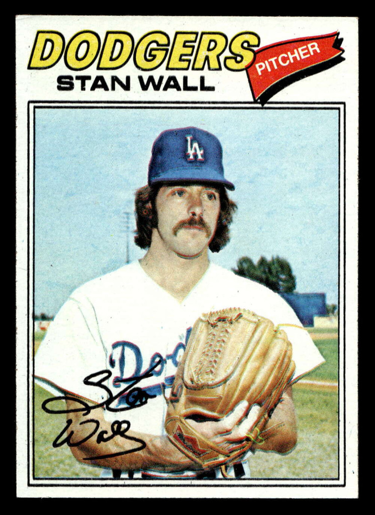 1977 Topps #88 Stan Wall Ex-Mint 