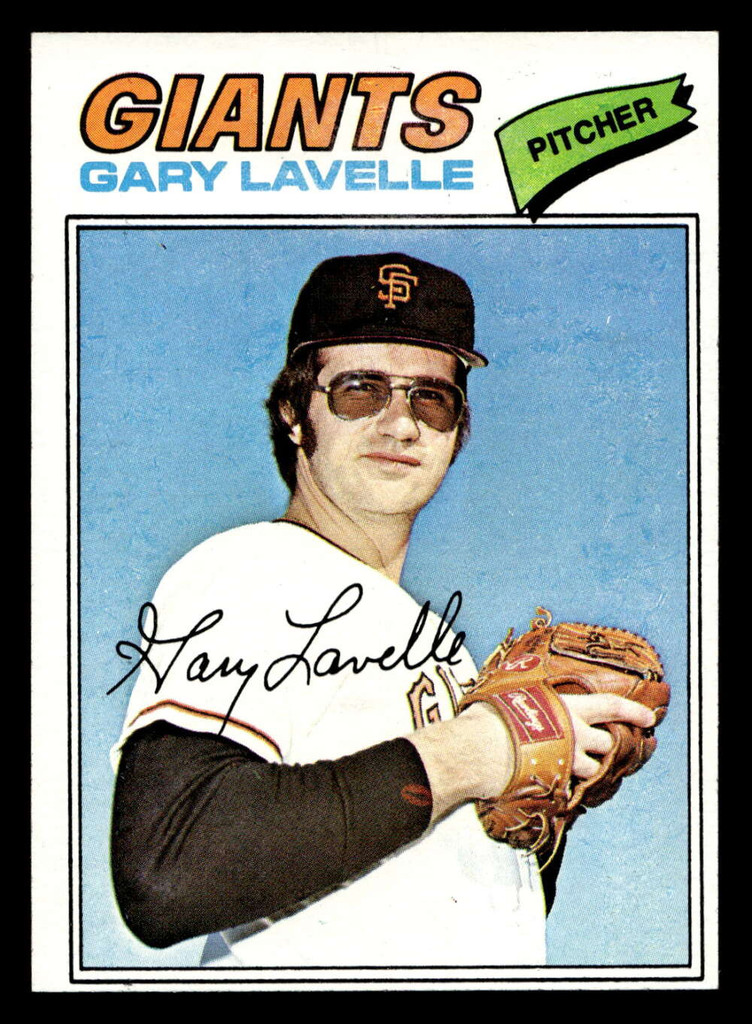 1977 Topps #423 Gary Lavelle Near Mint 