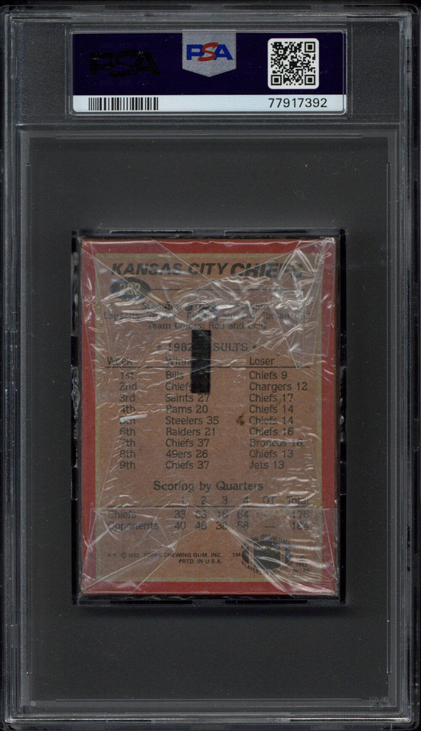 1983 Topps Football Cello Pack WALTER PAYTON TOP PSA 9 Mint Unopened *392