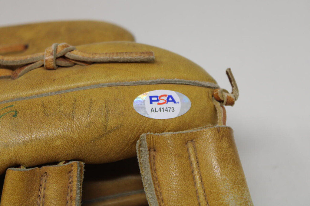 Willie Mays Model Glove Signed PSA/DNA Authenticated Giants Macgregor G53