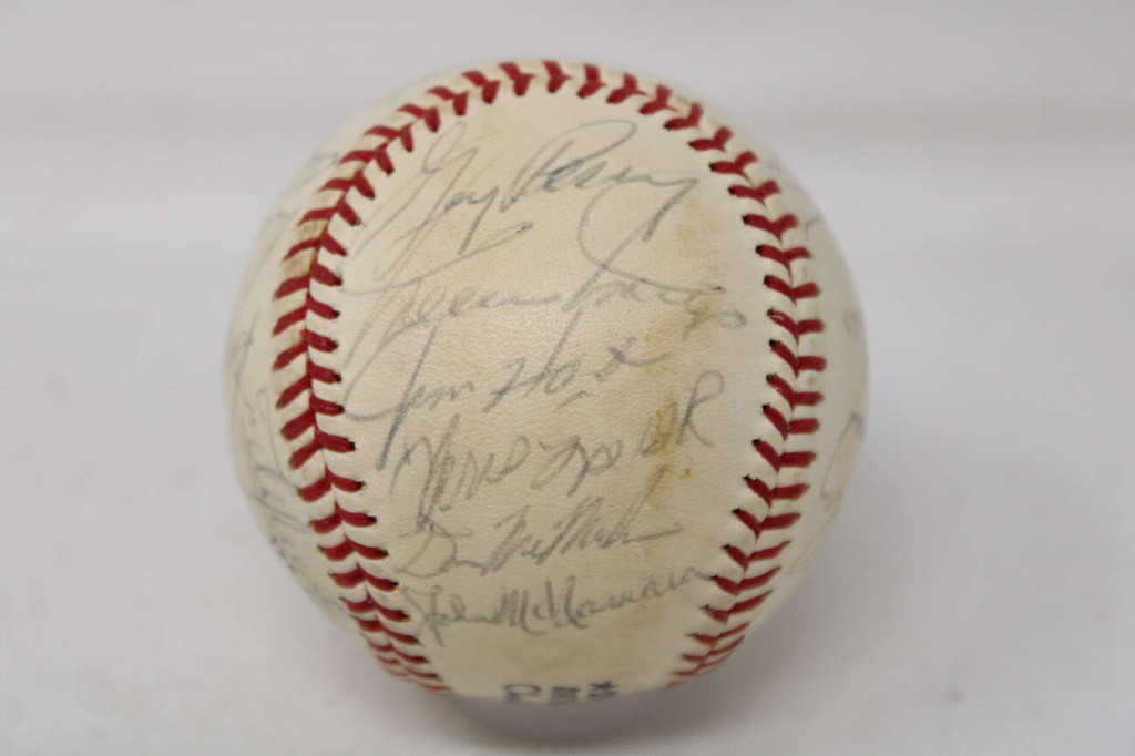 Gaylord Perry 1971 Team Signed Baseball Giants 23 Autos Mays/McCovey Clubhouse