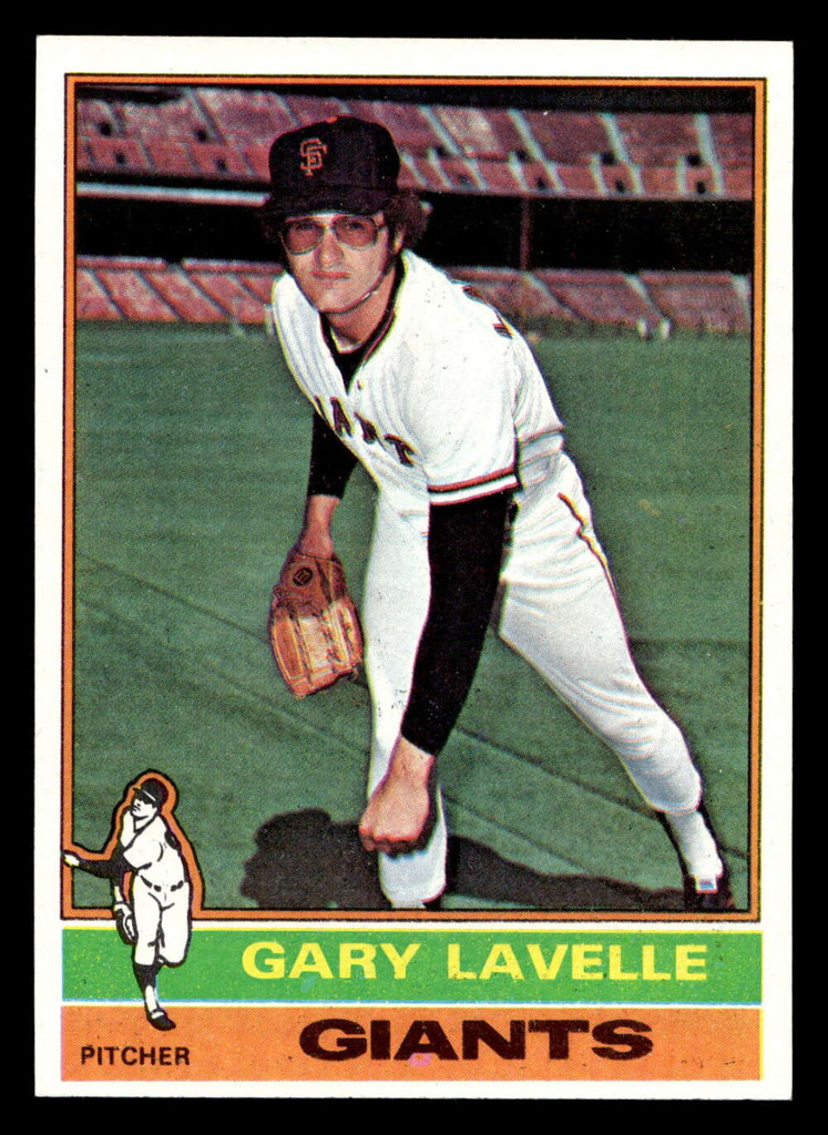 1976 Topps #105 Gary Lavelle Near Mint  ID: 500879