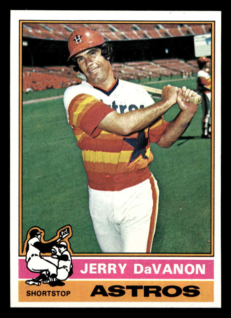 1976 Topps #551 Jerry DaVanon Near Mint+  ID: 501275