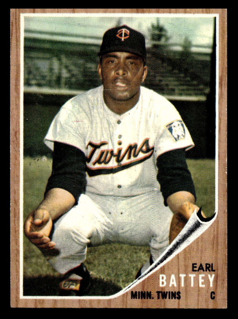 1962 Topps #371 Earl Battey UER Ex-Mint  ID: 513106
