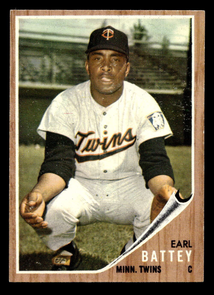 1962 Topps #371 Earl Battey UER Ex-Mint  ID: 513107