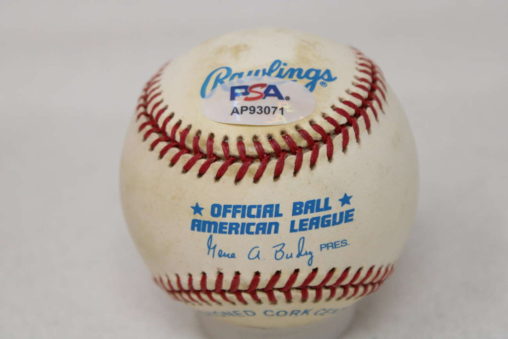 Yogi Berra Baseball PSA/DNA Authenticated Signed Auto Yankee