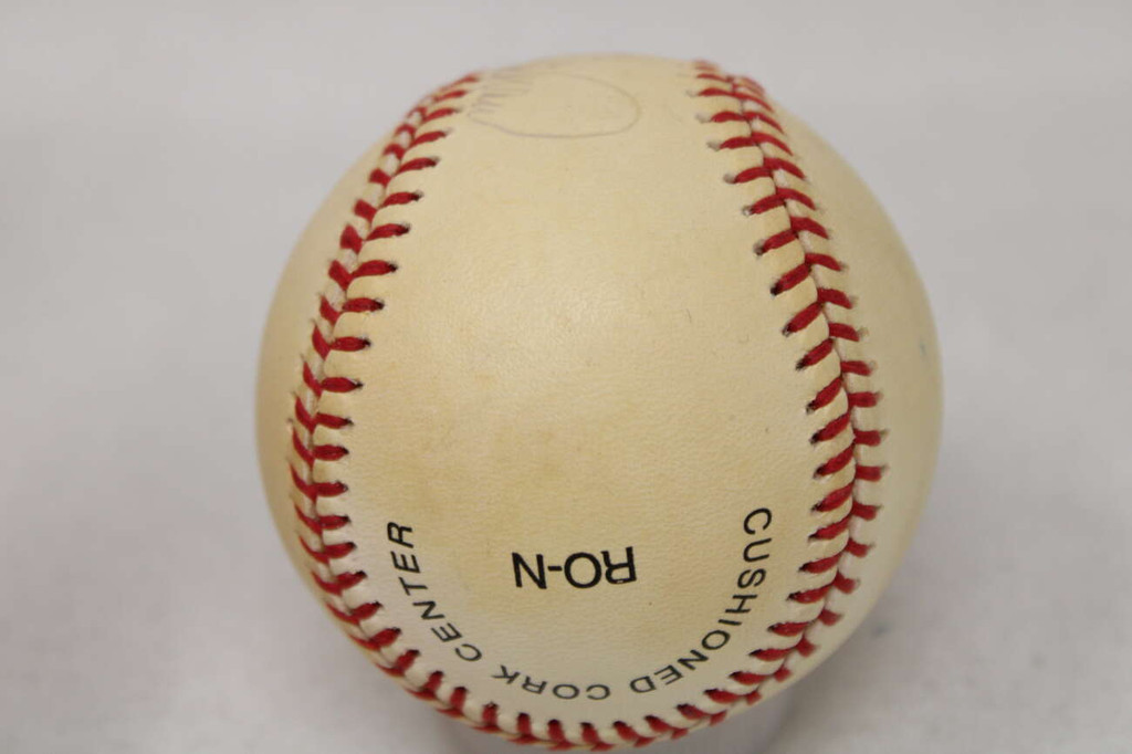 Frank Robinson Baseball PSA/DNA Authenticated Signed Auto Orioles Reds