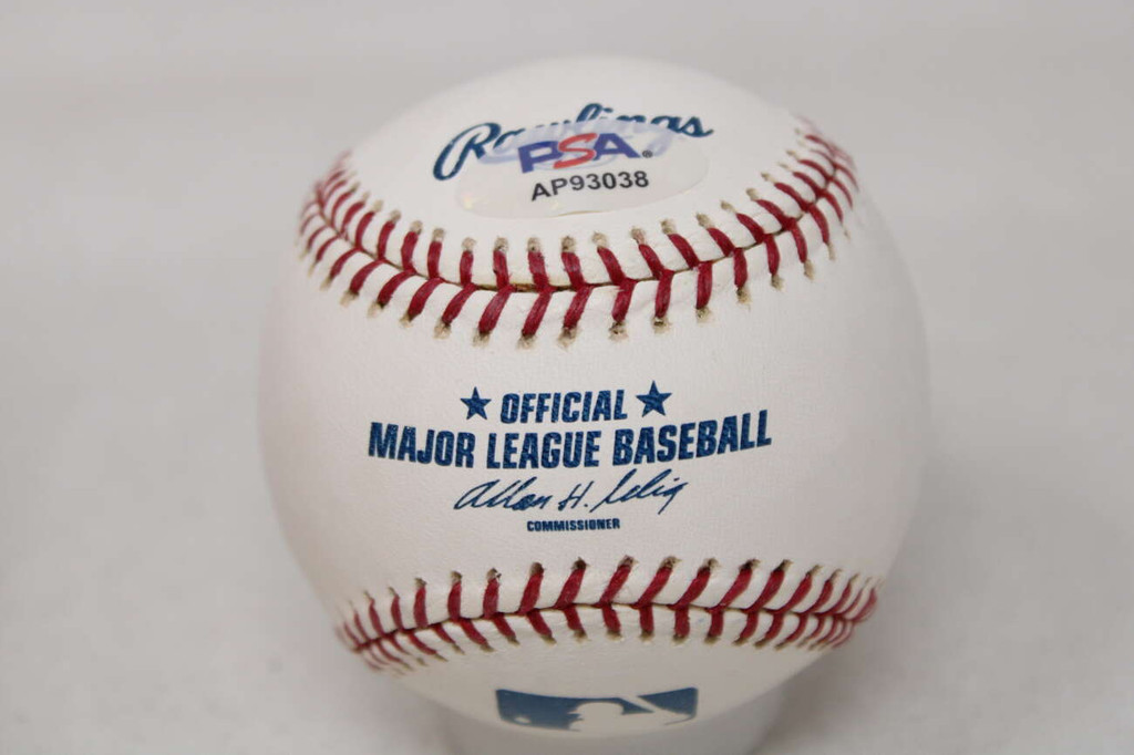 Don Mattingly Baseball PSA/DNA Authenticated Signed Auto Yankee